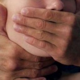 Курянина, изнасиловавшего дочь друзей, осудили на восемь с половиной лет Курянина, изнасиловавшего дочь друзей, осудили на восемь с половиной лет