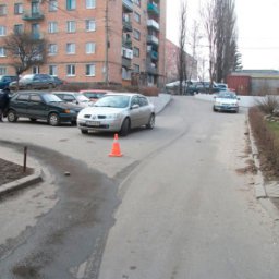 В Курске автоледи сбила ребенка на самокате