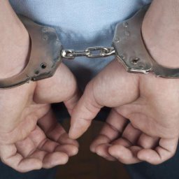 Сын-извращенец принуждал мать к сексуальным утехам