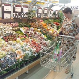 Куряне стали больше покупать овощей и мобильных телефонов Куряне стали больше покупать овощей и мобильных телефонов