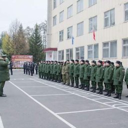Юным курянам рассказали, как стать офицерами Юным курянам рассказали, как стать офицерами