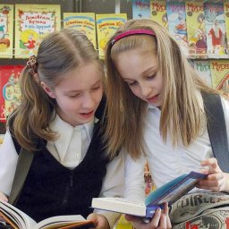 Раньше за книгой, теперь — за цифрой Раньше за книгой, теперь — за цифрой