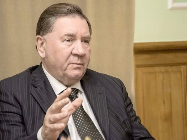Александр Михайлов: «Человек до тех пор остается личностью, пока остается самим собой».