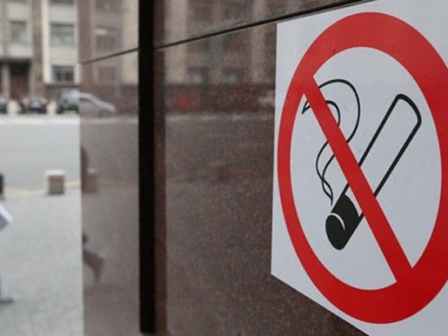 Антитабачный закон: курянам напомнили о запрете курения в общественных местах