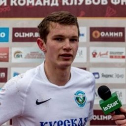 Игрока курского «Авангарда» покупают за 2,5 миллиона рублей Игрока курского «Авангарда» покупают за 2,5 миллиона рублей