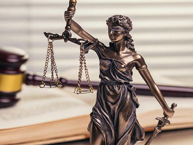 Куряне пыталась  отсудить у комитета ЖКХ компенсации за ДТП