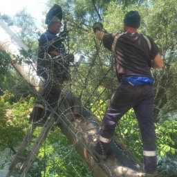 На Суворовском пляже Курска натянули колючую проволоку На Суворовском пляже Курска натянули колючую проволоку