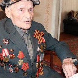 101-летний курский ветеран получил новую квартиру