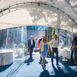 На форуме курского Совета отцов обсудили проблему падения детей из окон На форуме курского Совета отцов обсудили проблему падения детей из окон