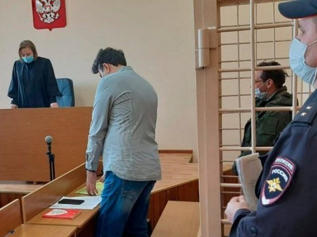 Руководителей Росприроднадзора, попавшихся на взятке, суд отправил под домашний арест