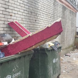 Курские пранкеры попытались перевезти гроб в маршрутке Курские пранкеры попытались перевезти гроб в маршрутке