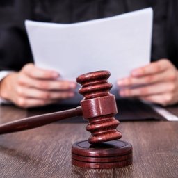 В Курской области покупатель отсудила 60 тысяч рублей за падение в магазине В Курской области покупатель отсудила 60 тысяч рублей за падение в магазине