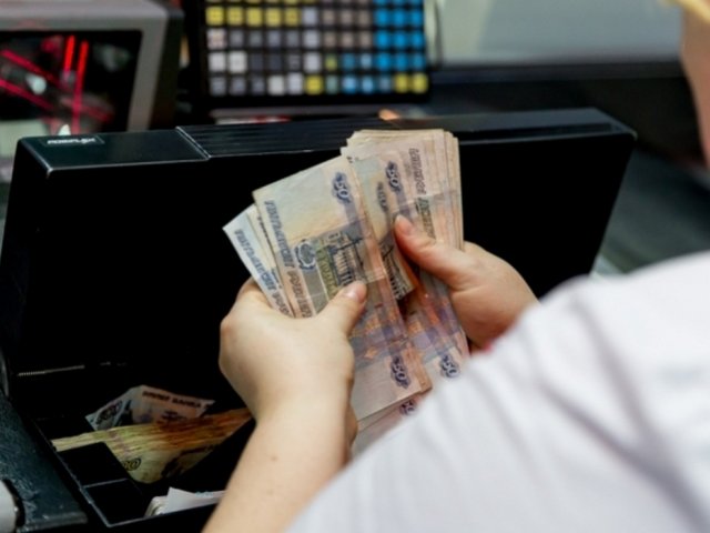 В Курске сотрудница магазина присвоила выручку на сумму 600 тысяч рублей