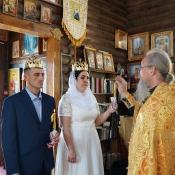 В курской колонии осужденный обвенчался с женой после 11 лет брака В курской колонии осужденный обвенчался с женой после 11 лет брака
