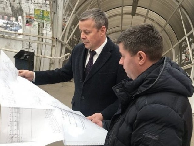 В Курске вновь заговорили о реконструкции надземного пешеходного перехода у Центрального рынка