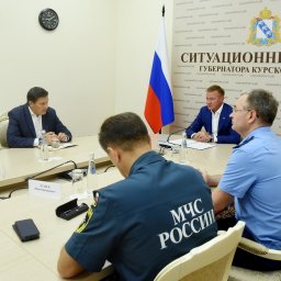 В Курской области силовикам вручили дополнительные квадрокоптеры В Курской области силовикам вручили дополнительные квадрокоптеры