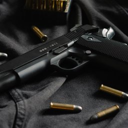 Губернатор Курской области принёс соболезнования близким погибших в Ижевске