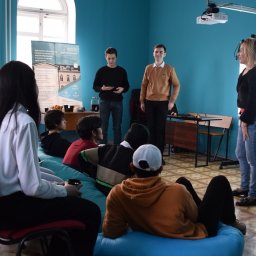 В Курске для студентов из Малайзии прошел аукцион В Курске для студентов из Малайзии прошел аукцион