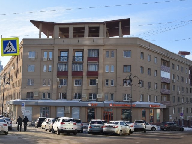 Ледяное царство: дом в самом центре Курска с прошлого года стоит без отопления