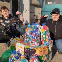 Куряне могут получить билеты в театр за сдачу пластиковых крышек Куряне могут получить билеты в театр за сдачу пластиковых крышек