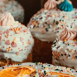 Куряне готовятся к Пасхе: рецепты куличей Куряне готовятся к Пасхе: рецепты куличей