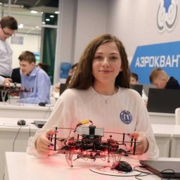 Школьники из Курска создали квадрокоптер Школьники из Курска создали квадрокоптер