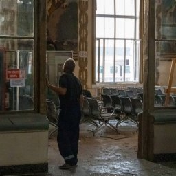 На восстановление вокзала в Курске потребуется 104 млн рублей На восстановление вокзала в Курске потребуется 104 млн рублей