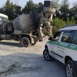 В Курске водитель бетономешалки нарушил природоохранное законодательство В Курске водитель бетономешалки нарушил природоохранное законодательство