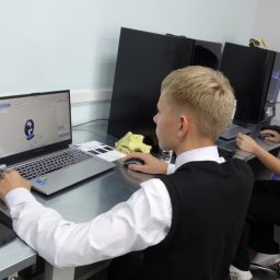 В Курчатове состоялось открытие технопарка "Кванториум" В Курчатове состоялось открытие технопарка "Кванториум"