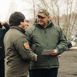 Алексей Смирнов вручил военнослужащим награды «Защитник Курской области»