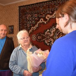 Курские молодогвардецы поздравили жительницу блокадного Ленинграда
