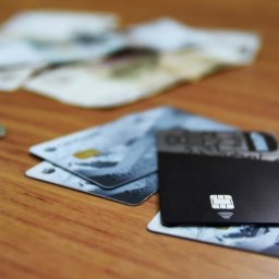 Учитель из Курской области перевела мошенникам 4,7 миллиона рублей