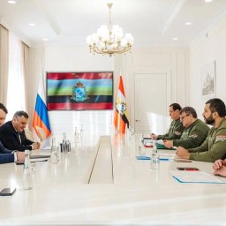 Александр Хинштейн встретился с представителями реготделения Народного фронта. Александр Хинштейн встретился с представителями реготделения Народного фронта.