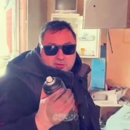 Блогер Аким Апачев получил штраф 70 тысяч рублей за нецензурную надпись в Судже Блогер Аким Апачев получил штраф 70 тысяч рублей за нецензурную надпись в Судже