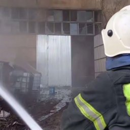 В Курске на заводе АПЗ-20 пожарные ликвидировали открытое горение В Курске на заводе АПЗ-20 пожарные ликвидировали открытое горение