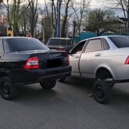 В Курске на подростка, управлявшего автомобилем без прав, составили 13 протоколов В Курске на подростка, управлявшего автомобилем без прав, составили 13 протоколов