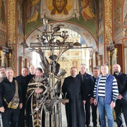 В Судже установят крест, выкованный из снарядов