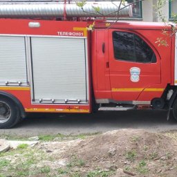 В Курске утром 21 апреля 17 человек тушили пожар в квартире