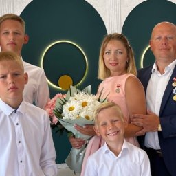 Семья Тереховых из Курска удостоена медали ордена «Родительская слава» Семья Тереховых из Курска удостоена медали ордена «Родительская слава»