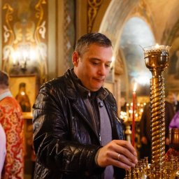 В Курске Александр Хинштейн посетил молебен в Воскресенско-Ильинской церкви