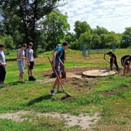 Летом в Курске планируют трудоустроить 6 700 тысяч несовершеннолетних Летом в Курске планируют трудоустроить 6 700 тысяч несовершеннолетних