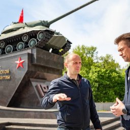 Врио мэра Курска совершил рейд по памятникам Великой Отечественной войны Врио мэра Курска совершил рейд по памятникам Великой Отечественной войны