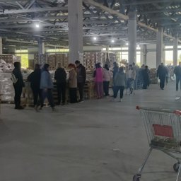 В Курске около 100 человек участвуют в сборе гумпомощи для переселенцев В Курске около 100 человек участвуют в сборе гумпомощи для переселенцев