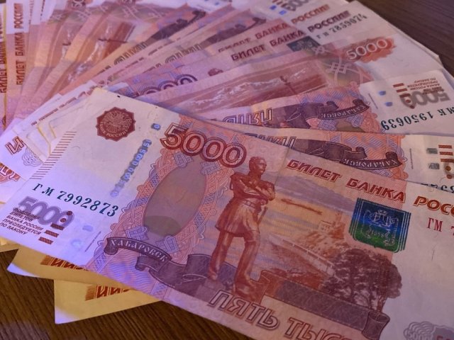 В Курске две сотрудницы банков стали жертвами мошенников