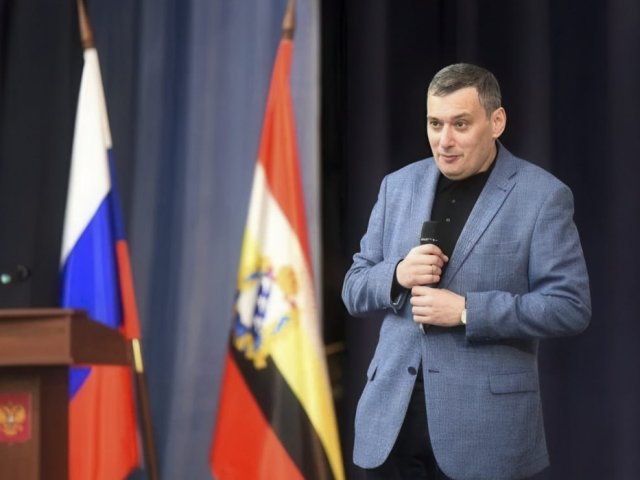 5 июня Александр Хинштейн выступит с отчётом за 2024 год