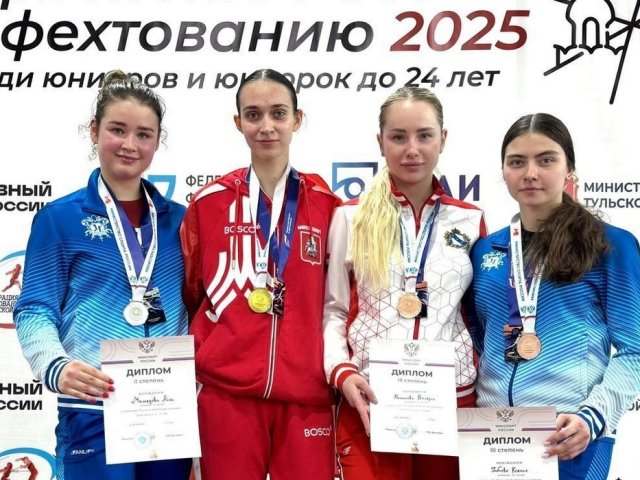 Курские рапиристы стали серебряными призерами Первенства России