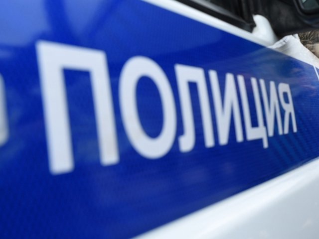 Курянин перевел мошенникам 400 000 рублей за несуществующую посылку