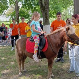 В Курске для жителей приграничья прошел детский праздник