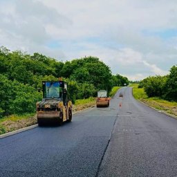 В Курской области ремонтируют дорогу до Центрально-Черноземного заповедника