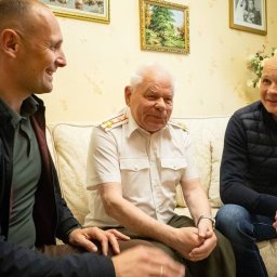 В Курске почетному гражданину Ивану Малкову исполнилось 81 год